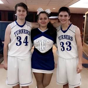 Meet your Posher, Karissa